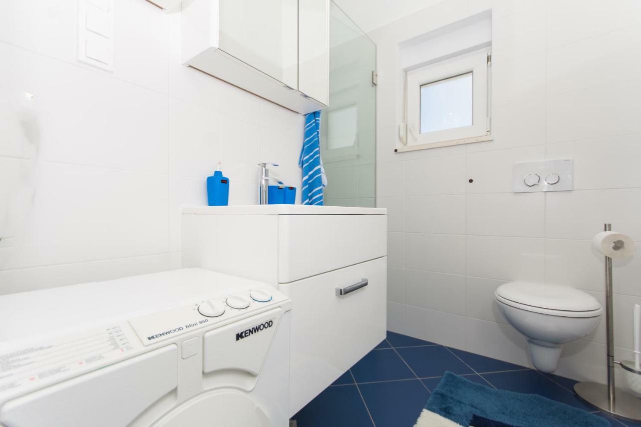 Villa Bubi Трогир Екстериор снимка